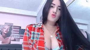 Sexy long-haired Colombian webcam
