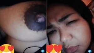 Cute Girl Showing Boobs on video Call