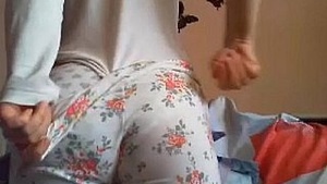 Teenager in pajamas masturbates webcam under arm myxxxcams.pl decorations 1