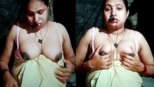 Desi Village Bhabhi exposed her nude big boobs on live cam
