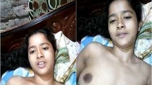 Cute Desi indian Girl Showing Boobs