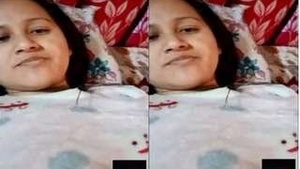 Cute Girl Showing Her Pussy On Video Call