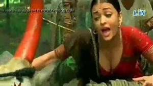 Bollywood actress Aishwarya Rai huge natural boobs deep cleavage