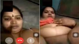 Horny Mallu Bhabhi Fingerring On Video Call