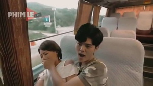 Korean sex on the bus