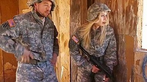 Blonde babe regarding military uniform fucks hardcore from her way Duda