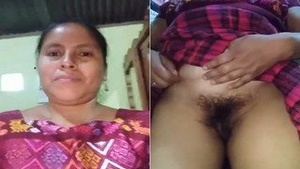 Horny Showing her Pussy