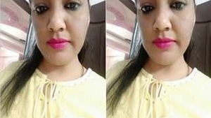 Desi Bhabhi Showing her Boobs On Video Call