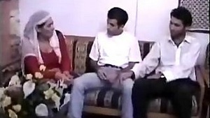 Arabian mother united in Muslim Muslim systematizes carnal knowledge at the end of her binding of two small Asian Semitic Arab members