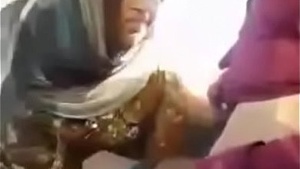 Maa ki bahen ko choda kar mei