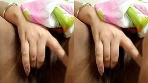 Horny Desi Bhabhi Masturbating