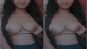 Cute Desi Girl Shows her Boobs Pussy