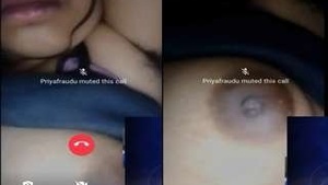 Desi Girl Showing Boobs