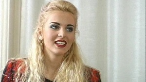 Susans the boss, but shes dominated by an employee.