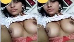 Horny Desi indian Girl Showing Boobs and Wet Pussy On video Call