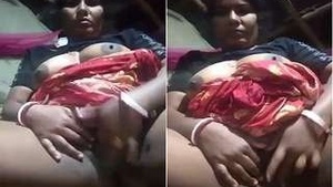 Horny Boudi Fingering Pussy