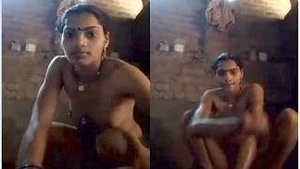 Exclusive Desi Village Bhabhi Record Her Bathing Clips for Lover