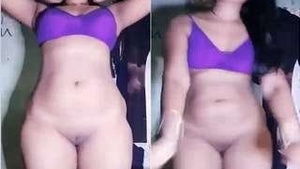 Super Hot Look Desi Cheating Wife Record Nude Selfie and Fingering