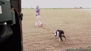 Arab housewife has anal sex and dubai sex at the point of falling ass, outside