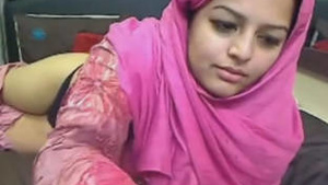 Pakistani girl first webcam performance
