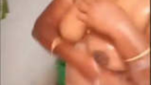 Indian married sexy bhabhi bath vdo