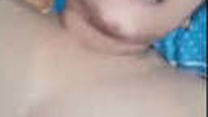 Dissatisfied Sexy Desi Boudi fingering and saying