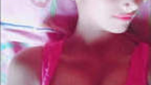 Beautiful indian babe fill her pussy fingering while showering