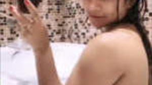 Indian hottie Dipsikha roy in the bathtub