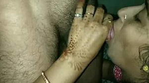 Sexy desi bhabhi sucking cock deepthroat