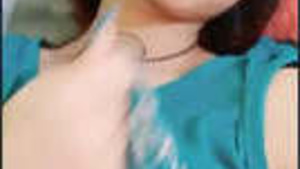 Cute Lankan girl shows her breasts pussy clips