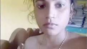 Desi bonito Aldeia boudi rekha showrar Peitos