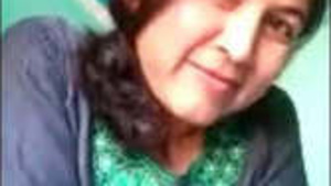 Aasam Bhabhi Showing Her Breasts Pussy