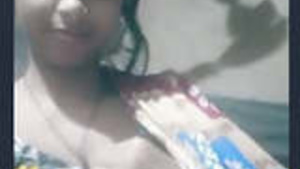 Desi Aldeia Boudi Showing Breasts Pussy