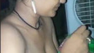 Desi cute collage girl fucking pussy with her bf best friend