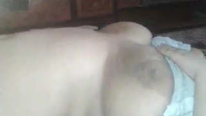 Hugeboob MilkTanker Punjabi Bhabi Mostrando