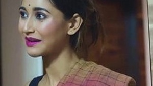 Cute amateur Indian lady sexy congress photos