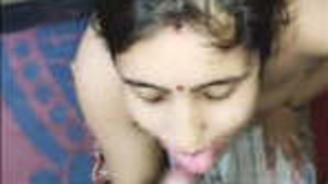 Desi Sapna Bhabhi Nude Show in Tango, gets cumshot in the face Hindi talk