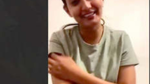 Sexy Paki girl showing her breasts pussy clips