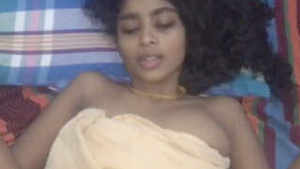 Sexy Tamil menina fodida duramente