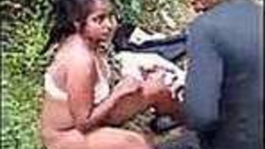 Desi outdoor lover cught