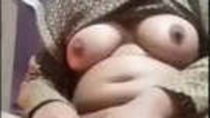 Dissatisfied horny married Bhabi pussy hard licking and fingering