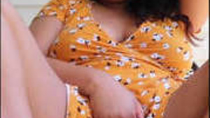 Horny nri Bhabhi Fingerbang