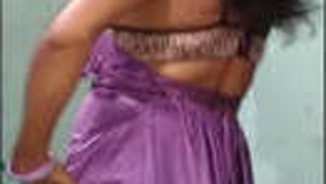 Sexy Desi Bhahbi fingering and Cock clips