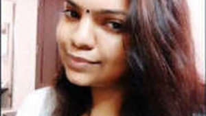 Sexy bhabhi MMS clipes