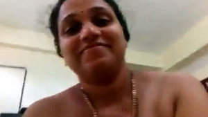 Very sexy bhabhi riding mistress