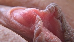 The redheads favorite pobalorie Vanna Gapes her socialist shaved pussy