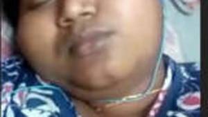 Tamil Bhabhi Showing Breasts