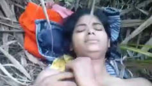 Outdoor indian couple fucking in the jungle