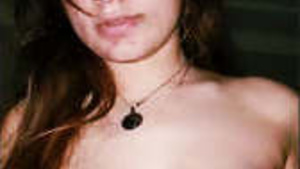 Desi horny girl sucking and fucking with audio must watch