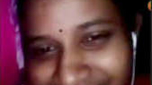 Tamil menina showing no VideoCall